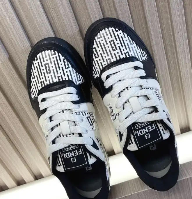 hype Christian Dior Sneakers