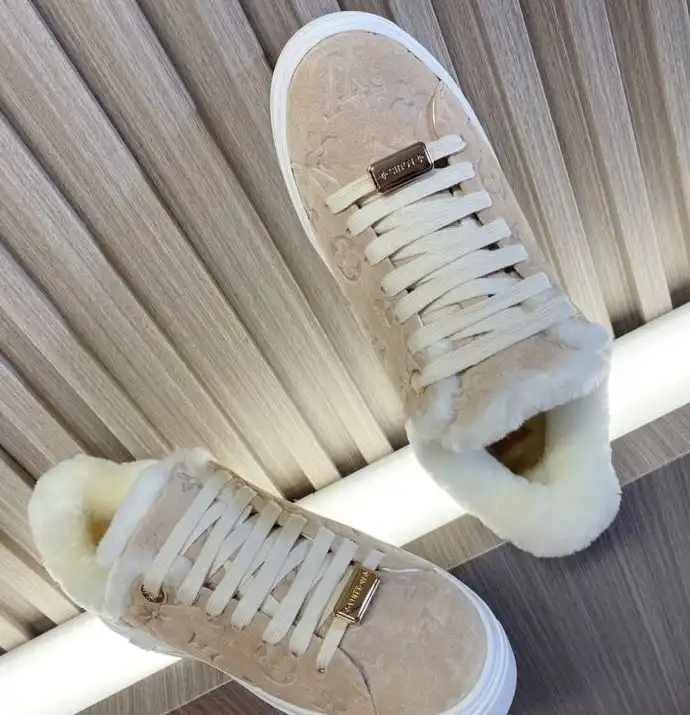 hype Louis Vuitton Sneakers