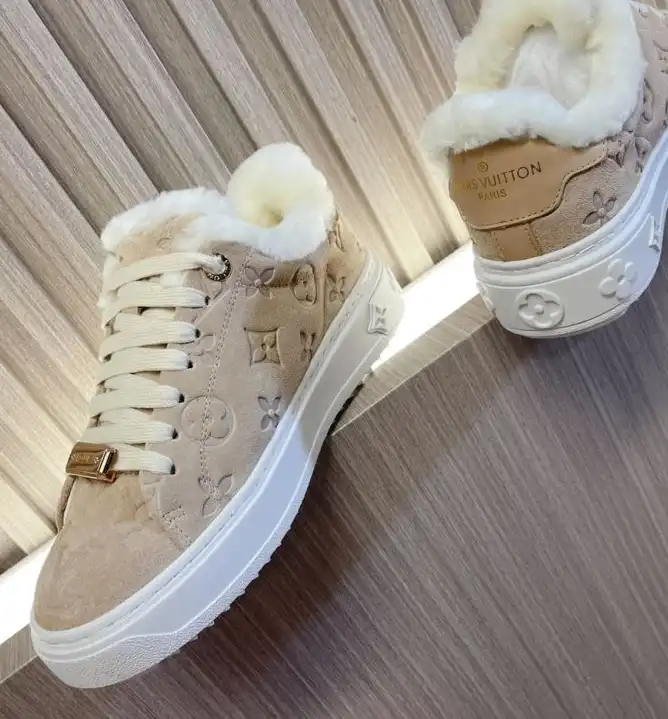 hype Louis Vuitton Sneakers