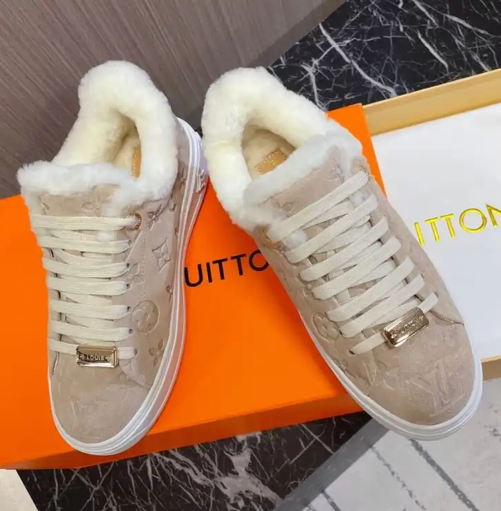 hype Louis Vuitton Sneakers