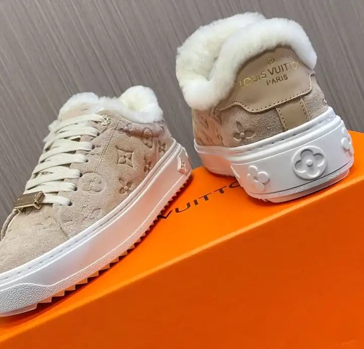 hype Louis Vuitton Sneakers