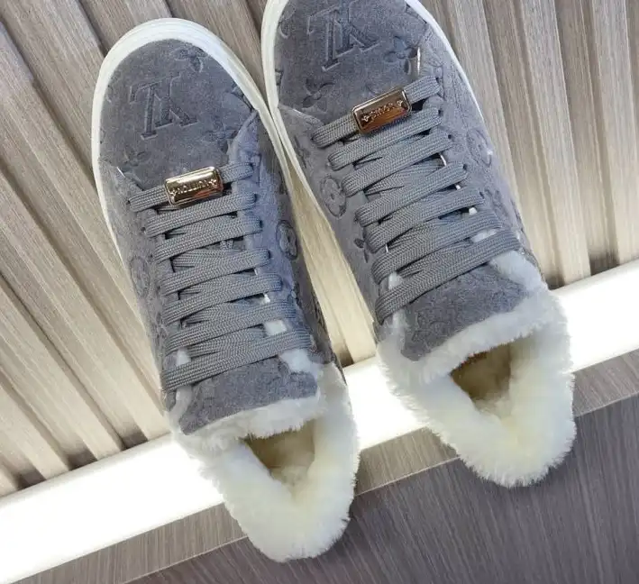 hype Louis Vuitton Sneakers