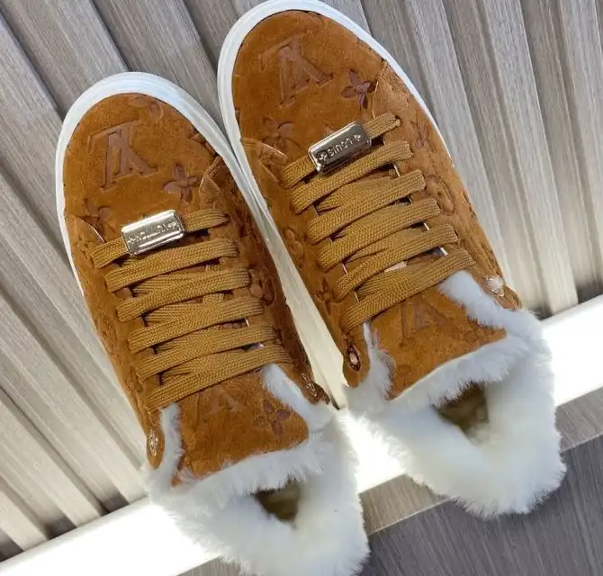 hype Louis Vuitton Sneakers