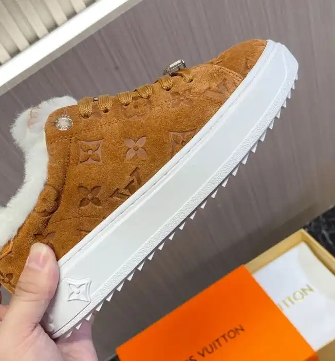 hype Louis Vuitton Sneakers