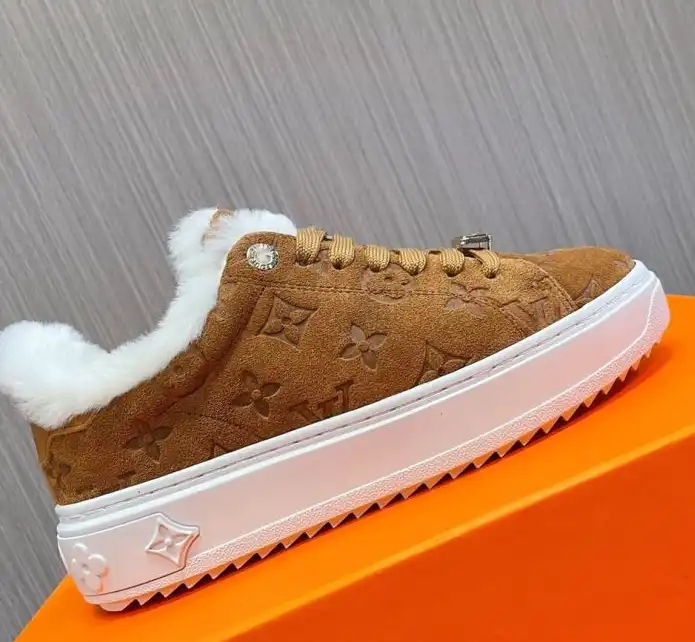 hype Louis Vuitton Sneakers