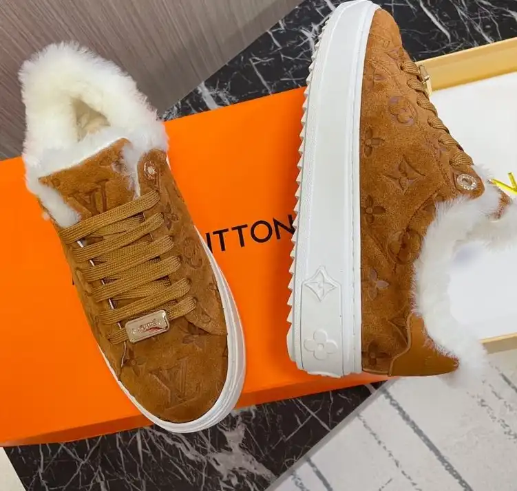 hype Louis Vuitton Sneakers