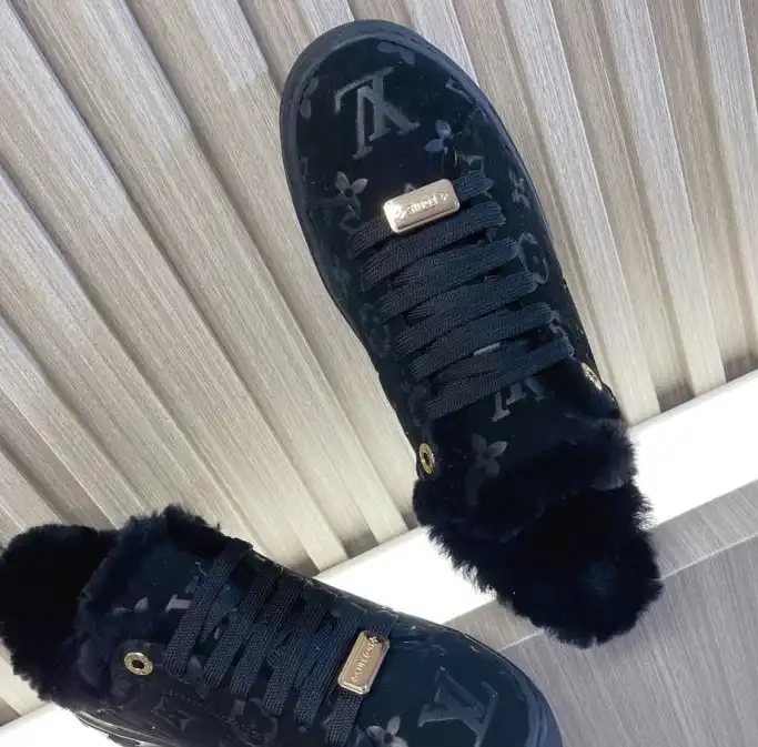 hype Louis Vuitton Sneakers