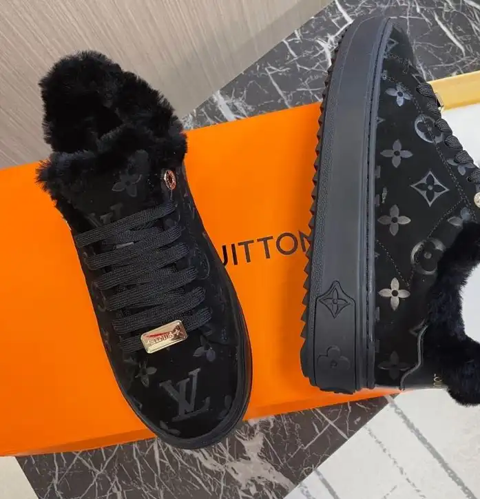 hype Louis Vuitton Sneakers