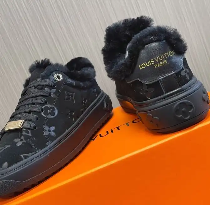 hype Louis Vuitton Sneakers