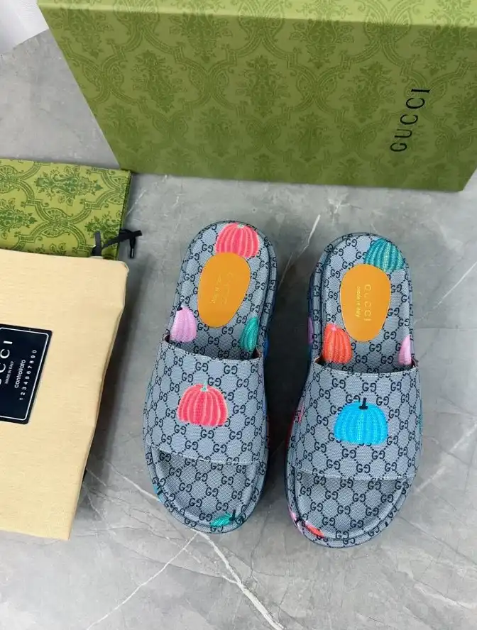 hype Gucci Slippers