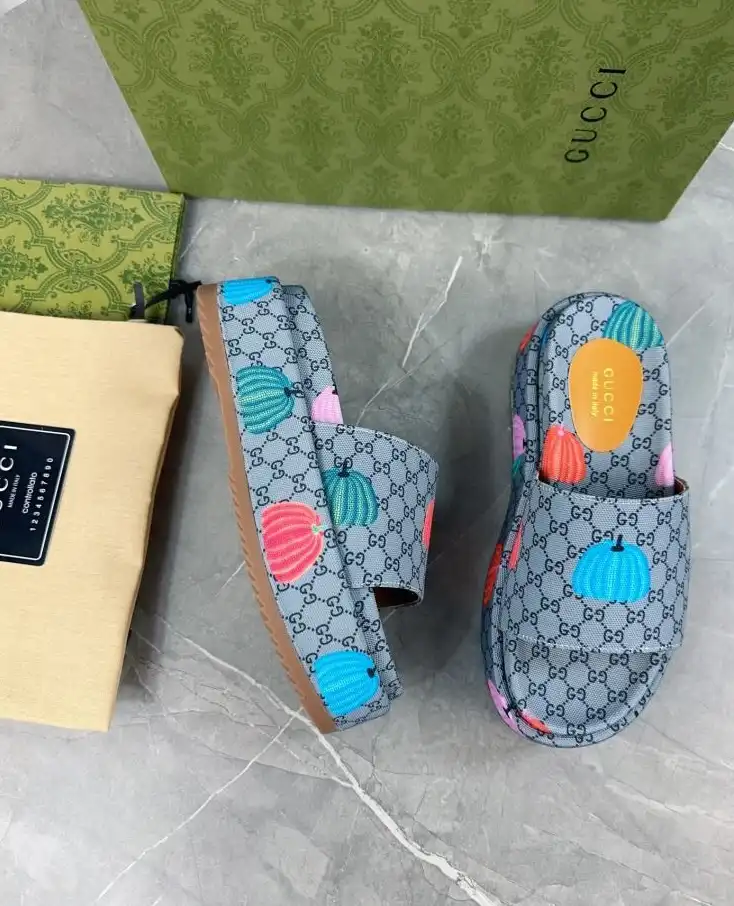 hype Gucci Slippers