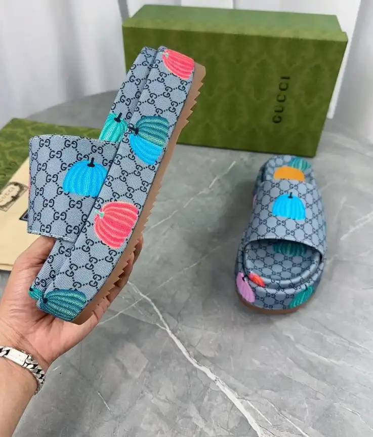 hype Gucci Slippers