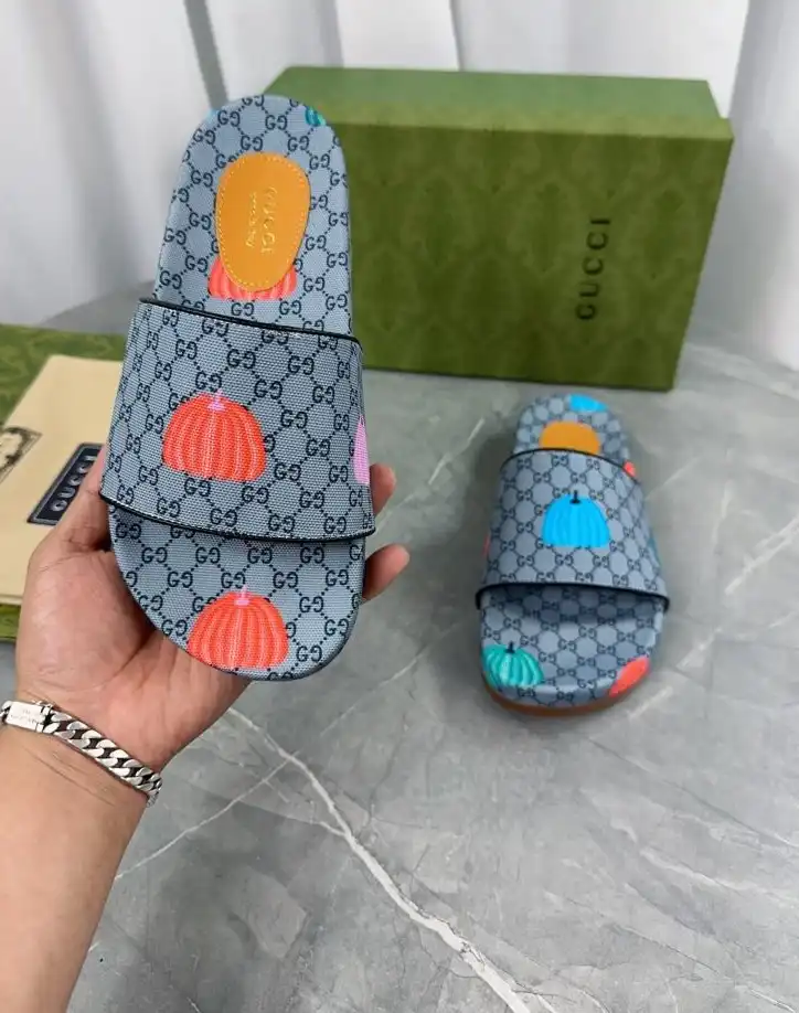 hype Gucci Slippers