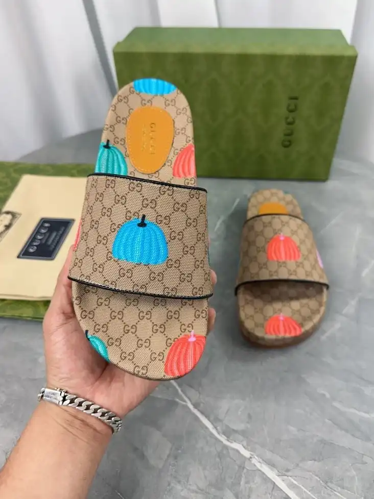 hype Gucci Slippers