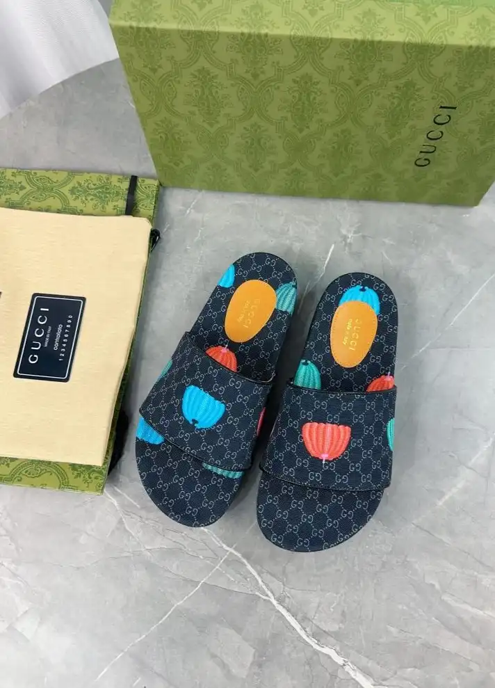 hype Gucci Slippers