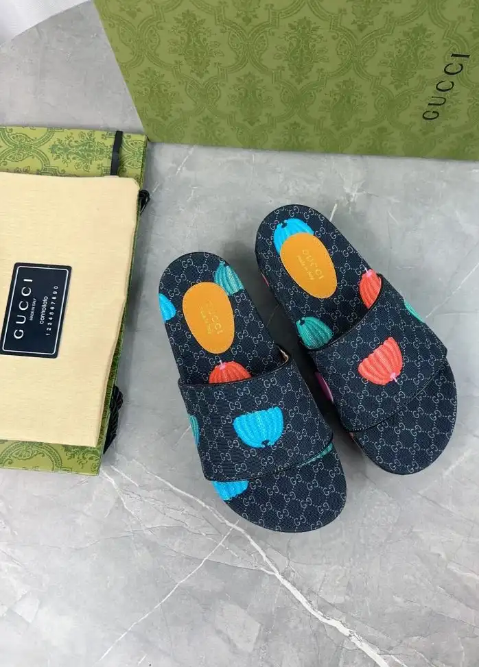 hype Gucci Slippers