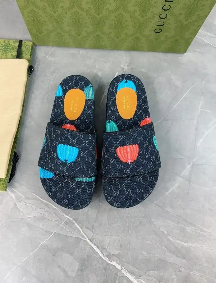 hype Gucci Slippers