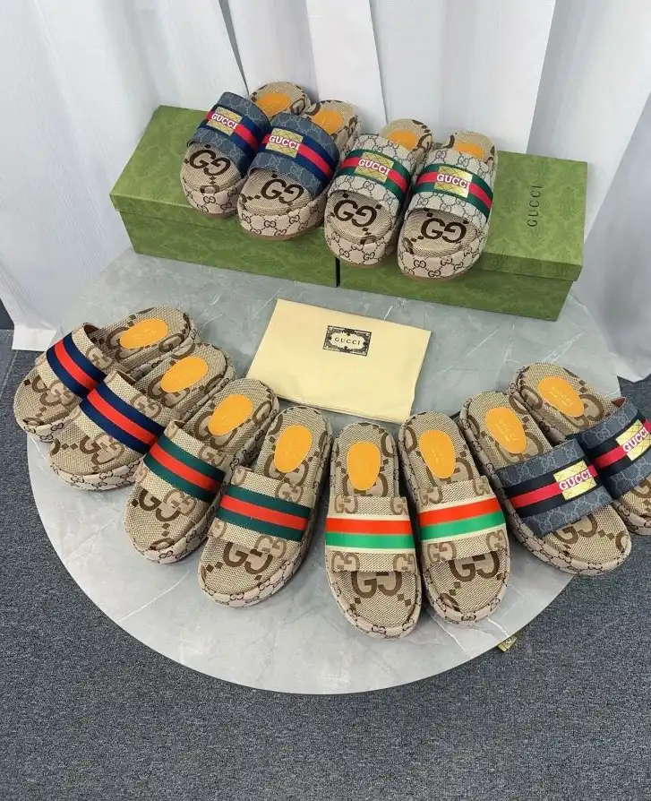 hype Gucci Slippers