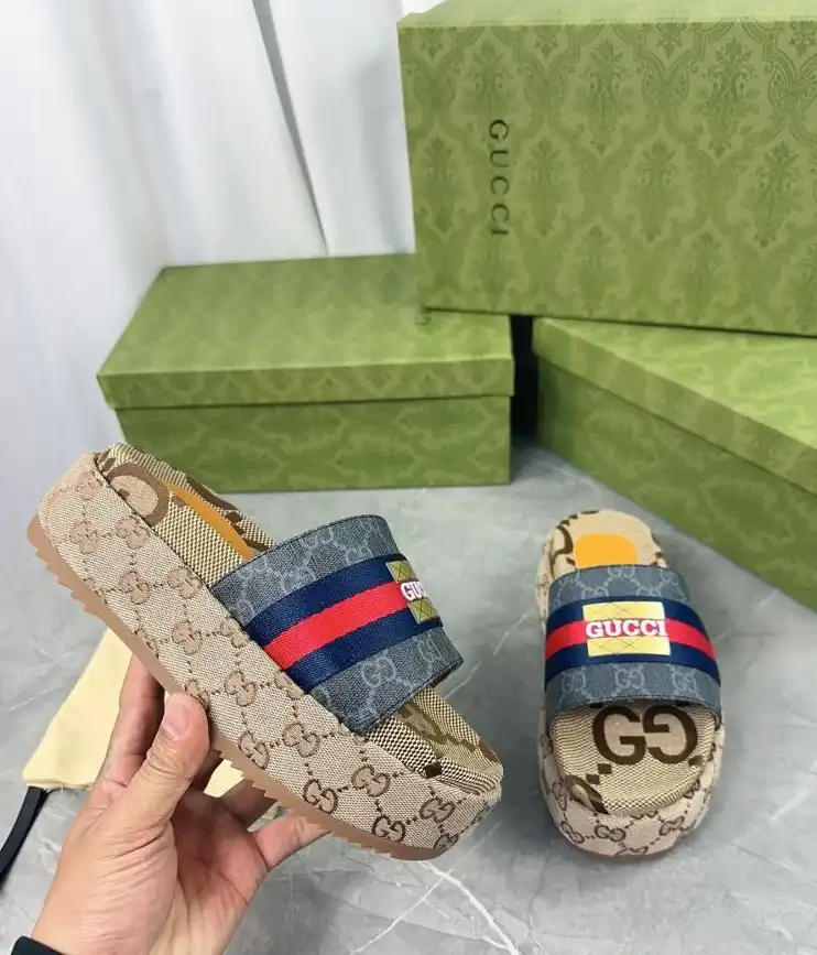 hype Gucci Slippers