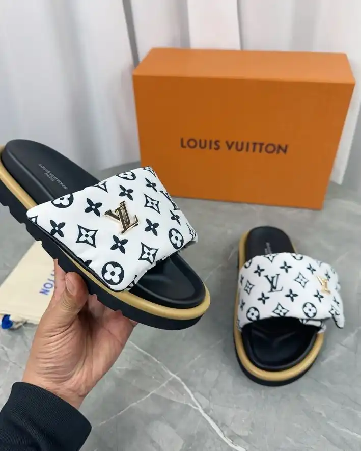 hype LV Slippers