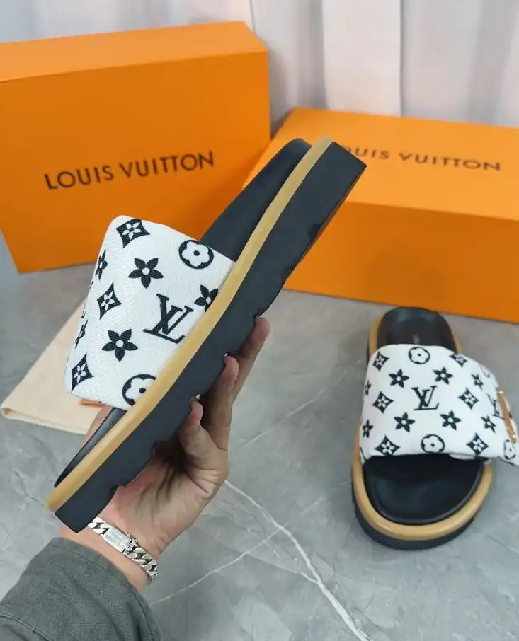 hype LV Slippers