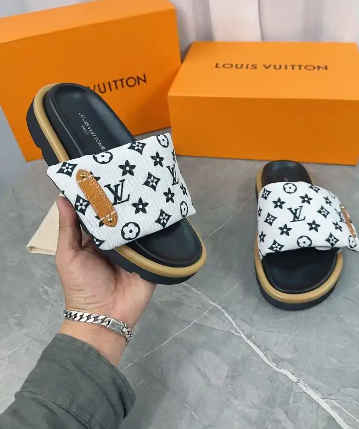 hype LV Slippers