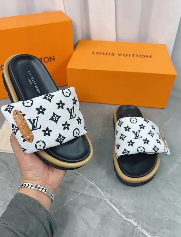 hype LV Slippers