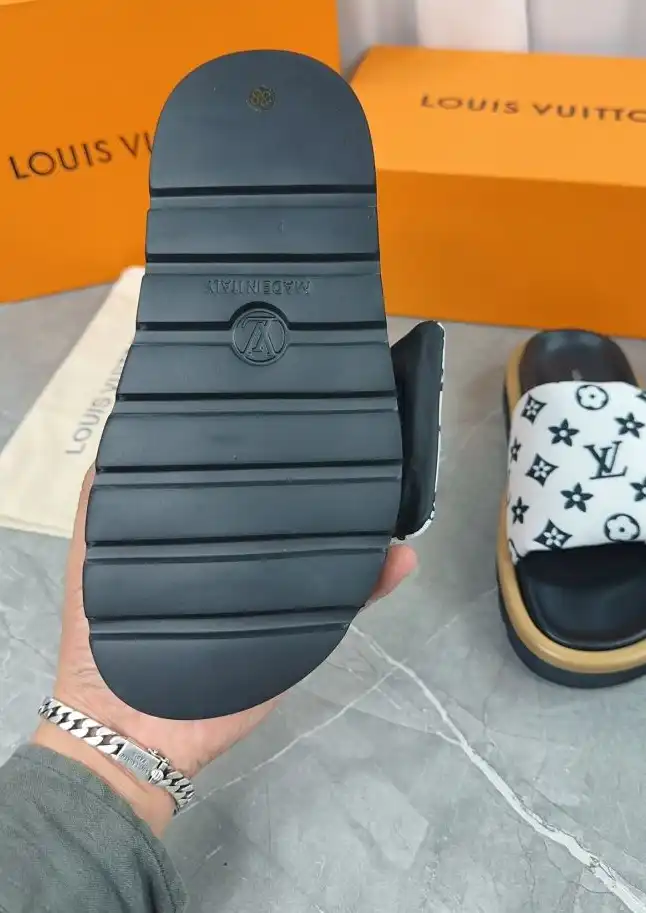 hype LV Slippers