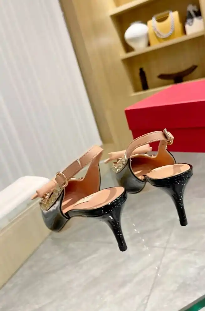 hype Valentino High Heels