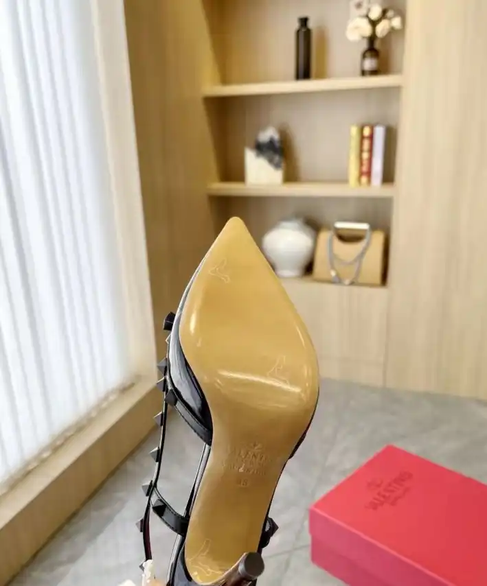 hype Valentino High Heels