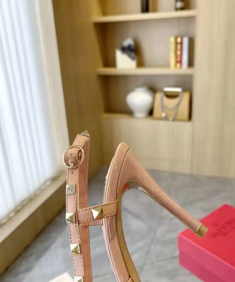 hype Valentino High Heels