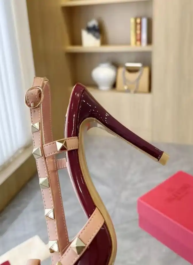 hype Valentino High Heels