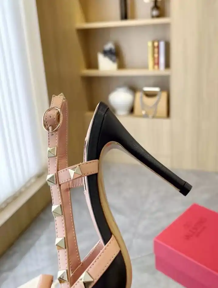 hype Valentino High Heels