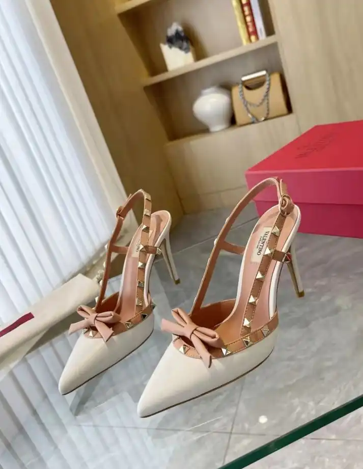 hype Valentino High Heels