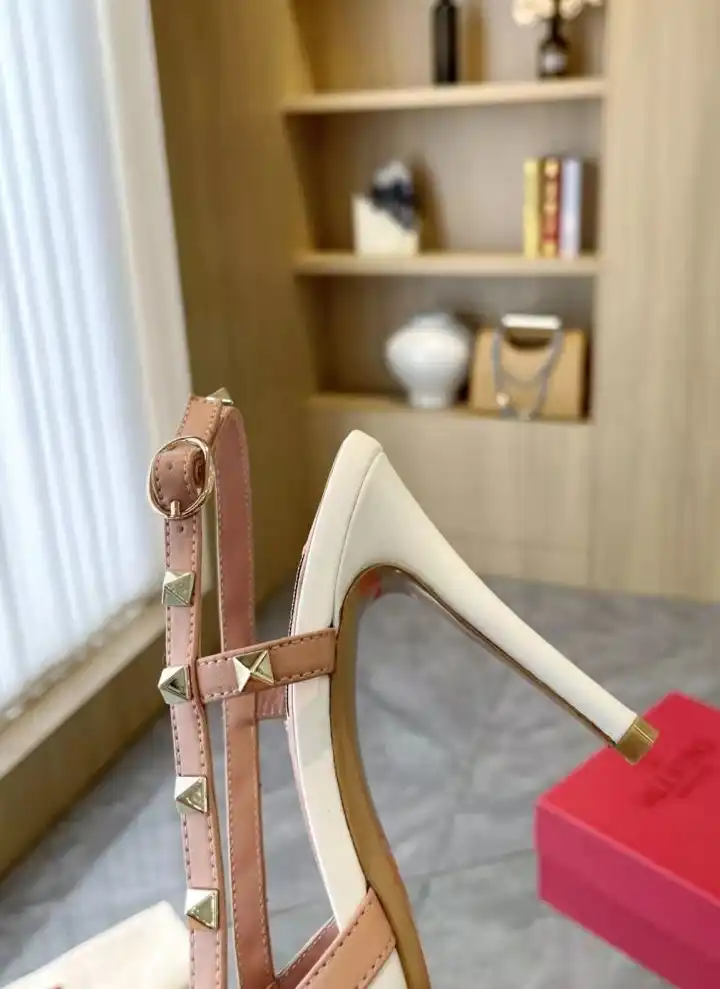 hype Valentino High Heels