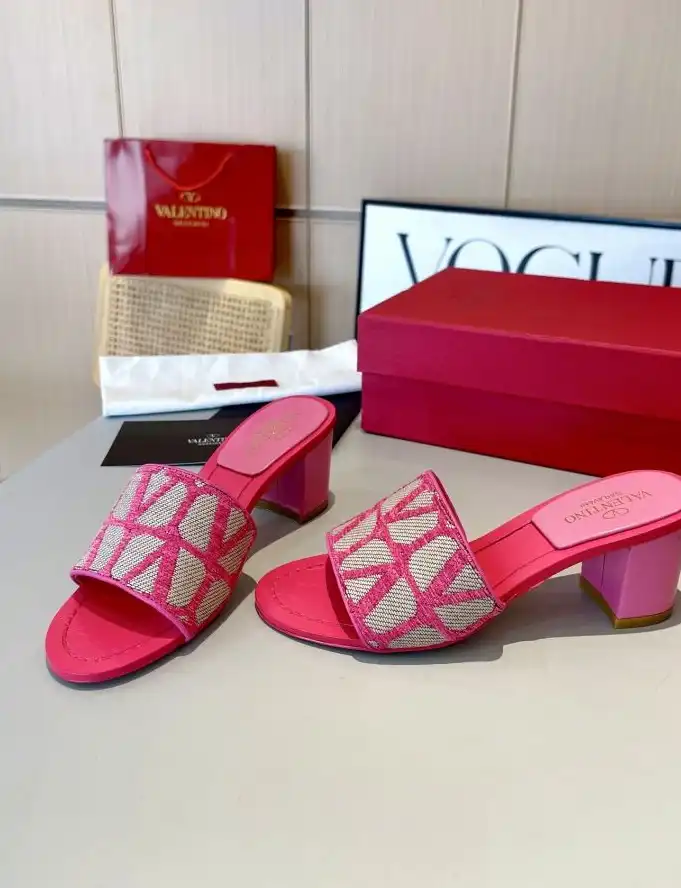 hype Valentino flat shoes