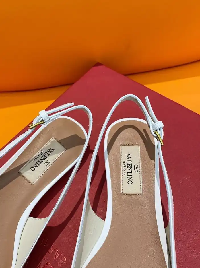 hype Valentino flat shoes