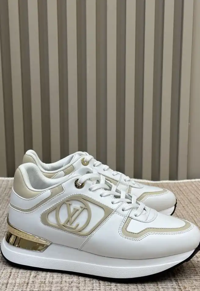 hype Louis Vuitton Sneakers