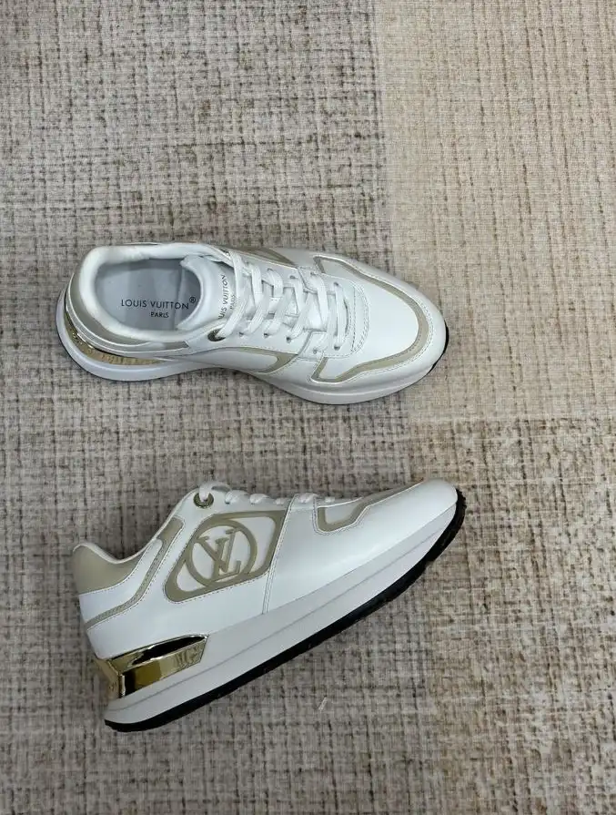 hype Louis Vuitton Sneakers