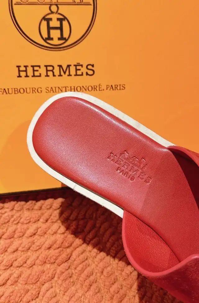 hype Hermes Slippers