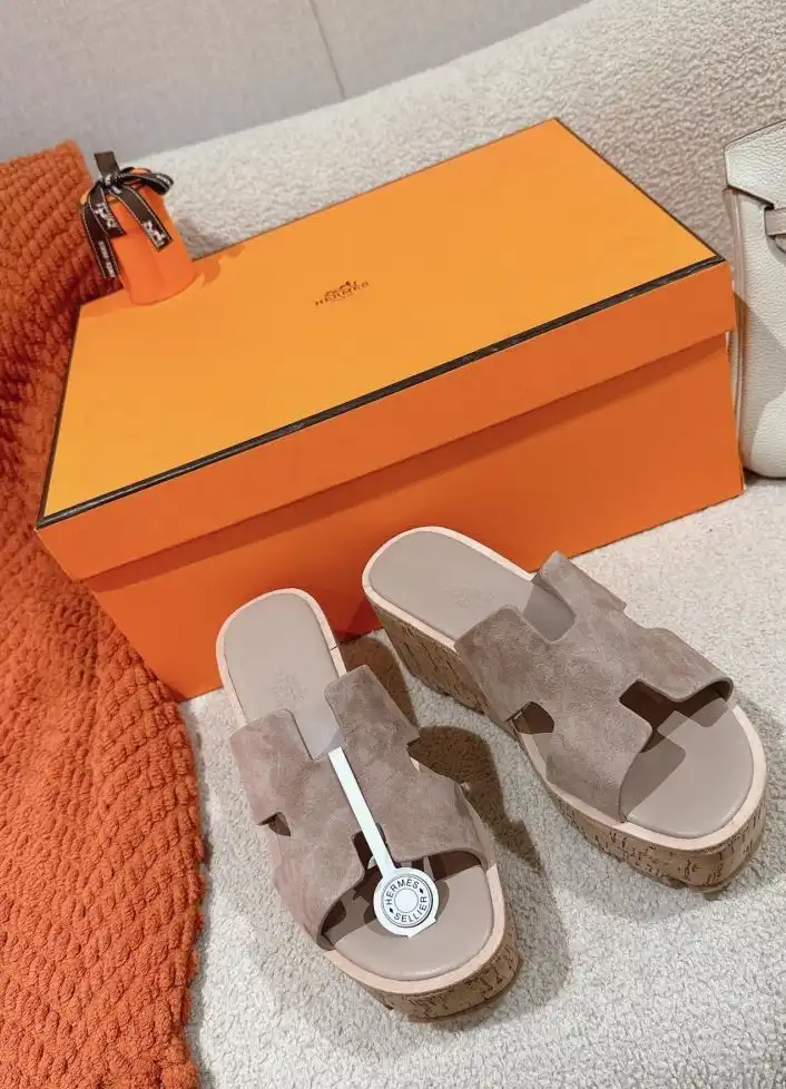 hype Hermes Slippers