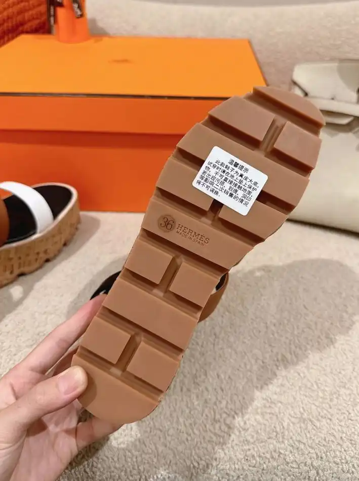 hype Hermes Sandals