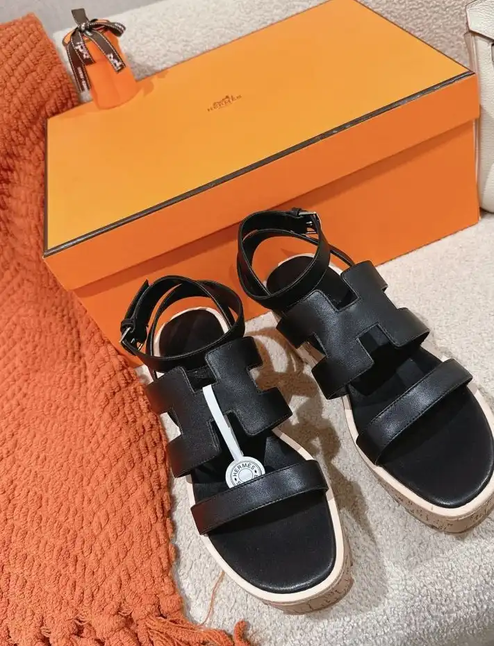 hype Hermes Sandals