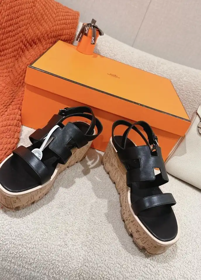 hype Hermes Sandals