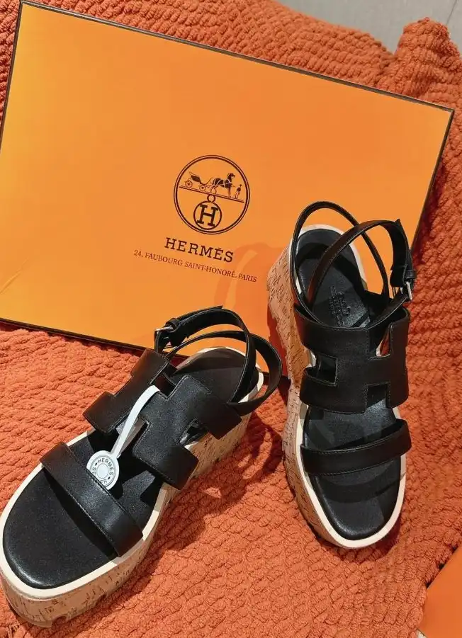 hype Hermes Sandals