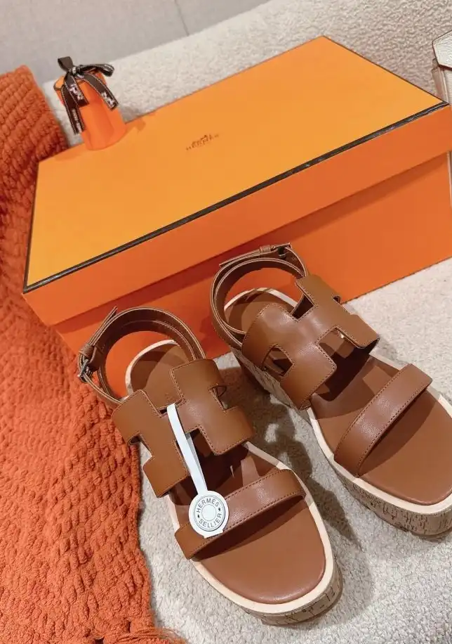 hype Hermes Sandals