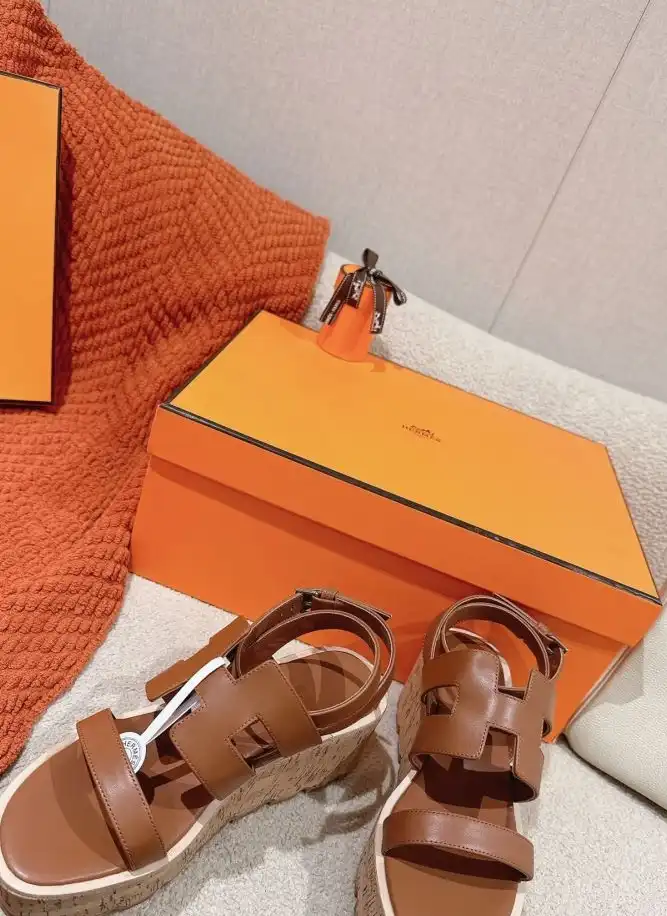 hype Hermes Sandals