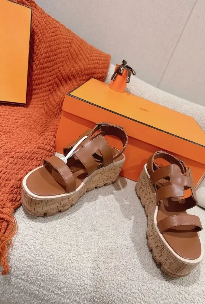 hype Hermes Sandals