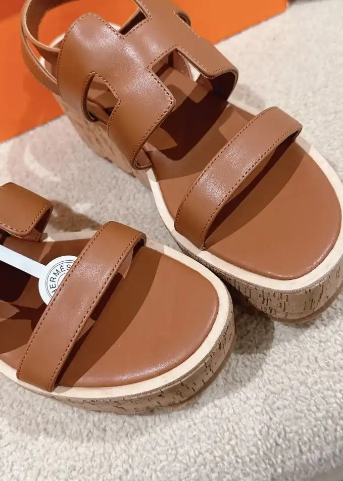 hype Hermes Sandals