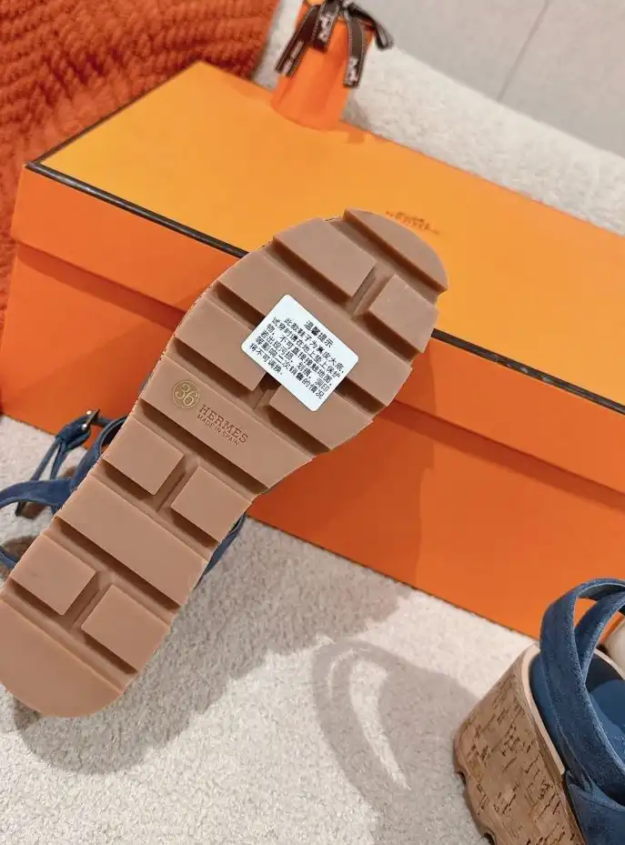 hype Hermes Sandals